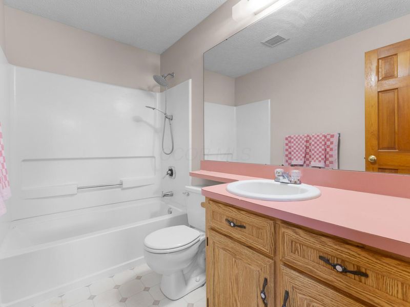 5275 Harlem Road, Galena, OH 43021 Photo 12