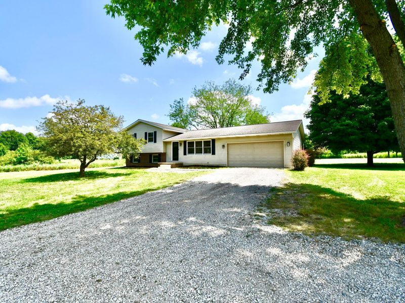 5275 Harlem Road, Galena, OH 43021 Photo 2