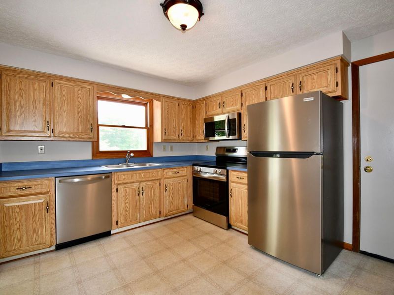 5275 Harlem Road, Galena, OH 43021 Photo 3