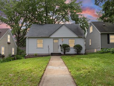 2729 Hampshire Avenue S, Saint Louis Park, MN 55426