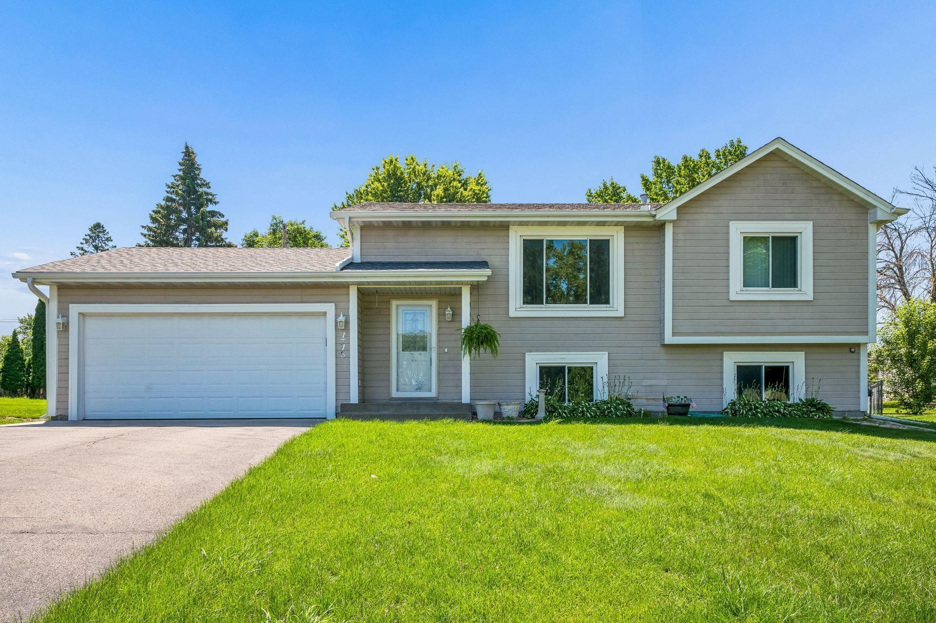 4748 Erickson Drive , New Hope, MN 55428