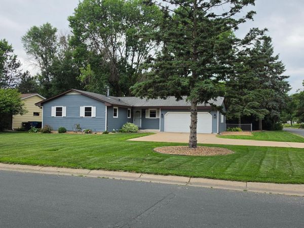 7399 Memory Lane NE, Fridley, MN 55432