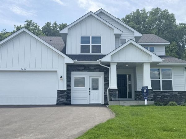 2606 Aspen Drive, Shakopee, MN 55379