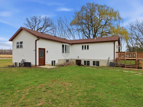 10415 22nd Ave, Pleasant Prairie, WI 53158