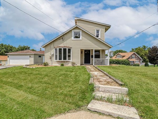 521 Mccarthy Road , Lemont, IL 60439
