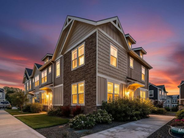 10739 W Brownstone Ln, Boise, ID 83709