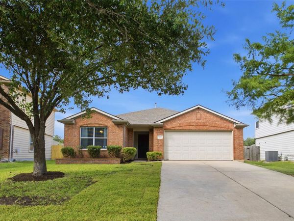 664 Hometown PKWY, Kyle, TX 78640