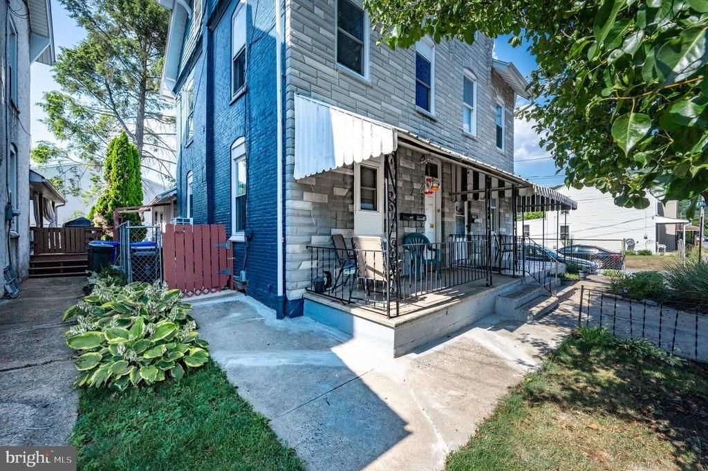103 Upland Avenue, Reading, PA 19611 Main Photo