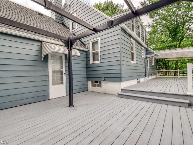 339 E Sprague Road, Seven Hills, OH 44131 Photo 12