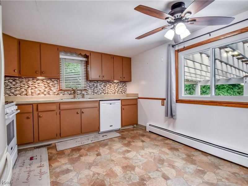 339 E Sprague Road, Seven Hills, OH 44131 Photo 19