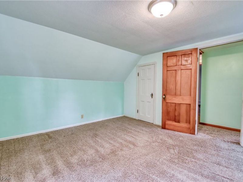 339 E Sprague Road, Seven Hills, OH 44131 Photo 28