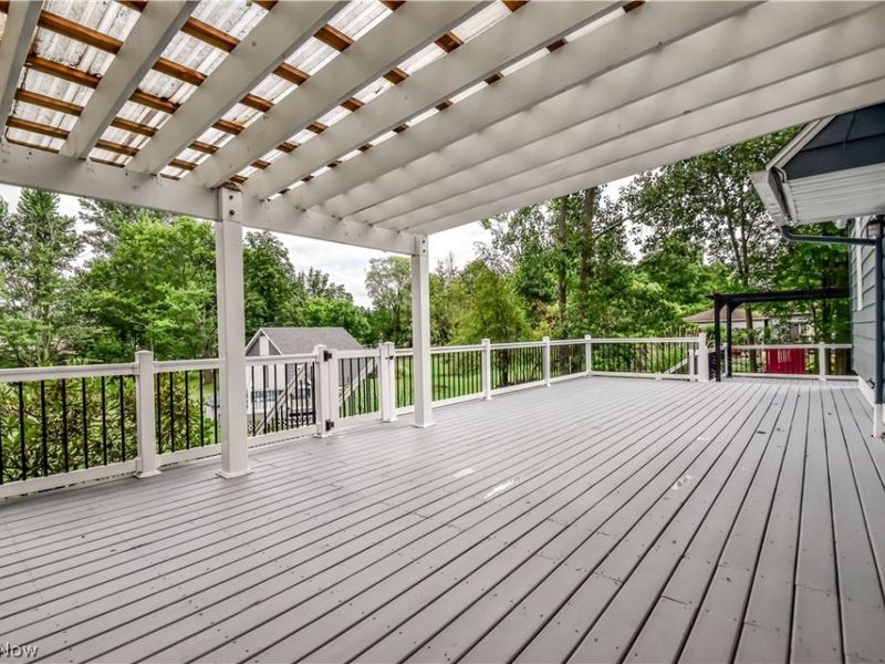 339 E Sprague Road, Seven Hills, OH 44131 Photo 9