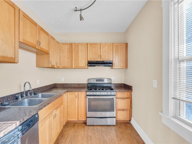 1949 W 54th Street, Cleveland, OH 44102 Photo 35