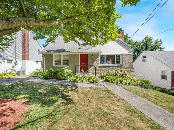 104 Lefferts Road , Yonkers, NY 10705