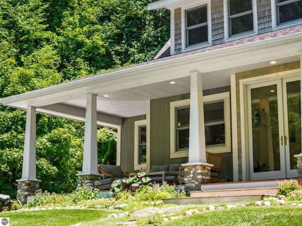 3027 Blake Lane S, Lake Leelanau, MI 49653