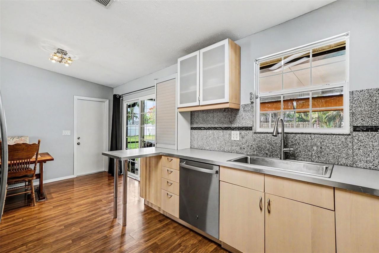 316 SW 19th Terrace, Cape Coral, FL 33991 Photo