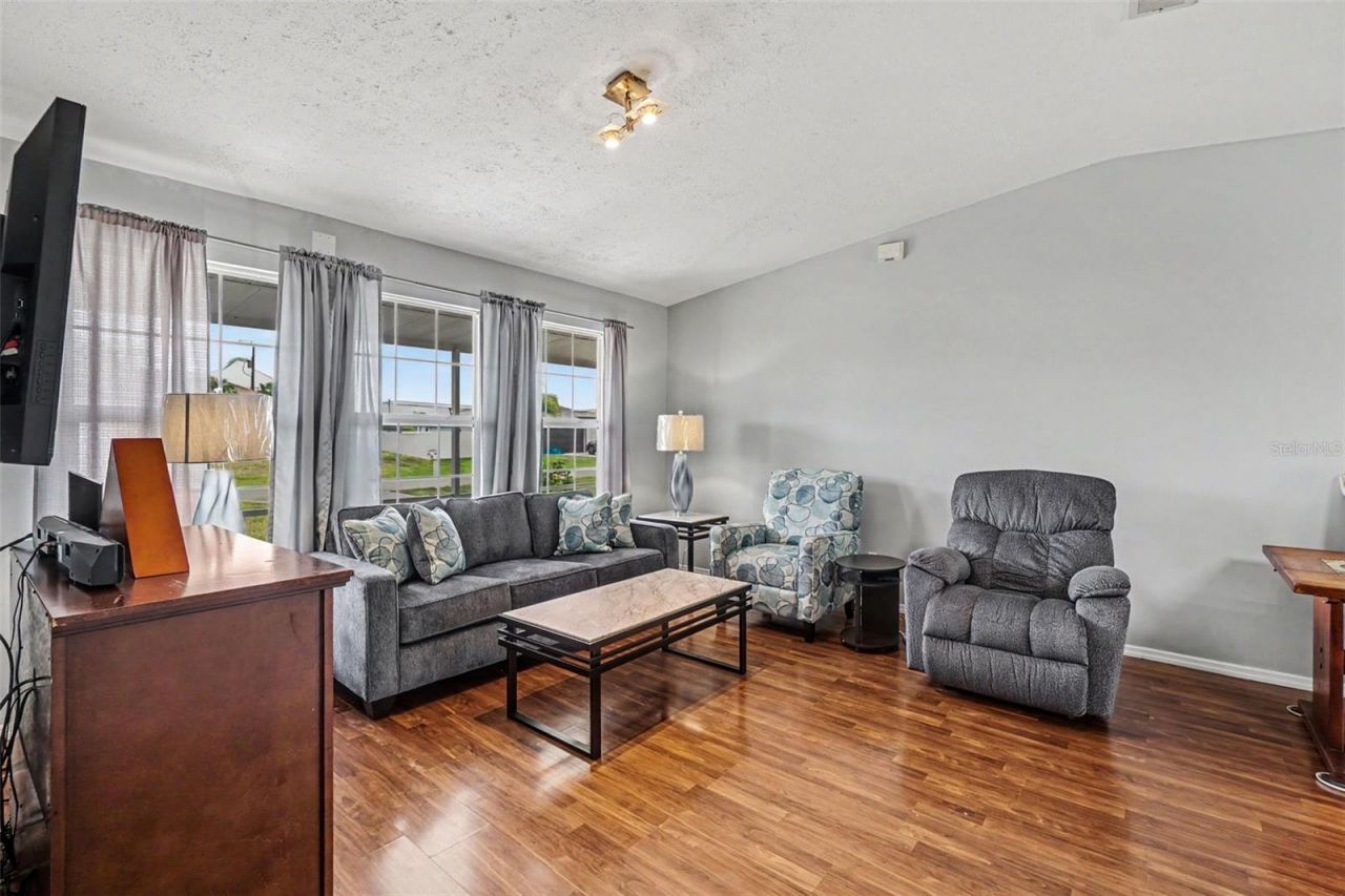 316 SW 19th Terrace, Cape Coral, FL 33991 Photo
