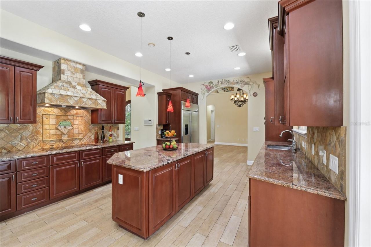 10307 Reclinata Lane, Tampa, FL 33618 Photo