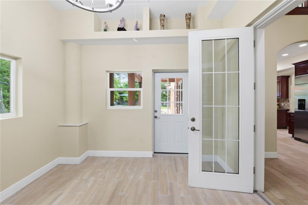 10307 Reclinata Lane, Tampa, FL 33618 Photo