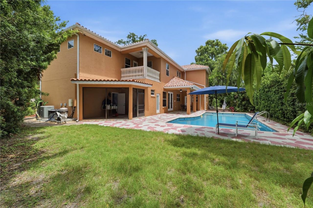 10307 Reclinata Lane, Tampa, FL 33618 Photo