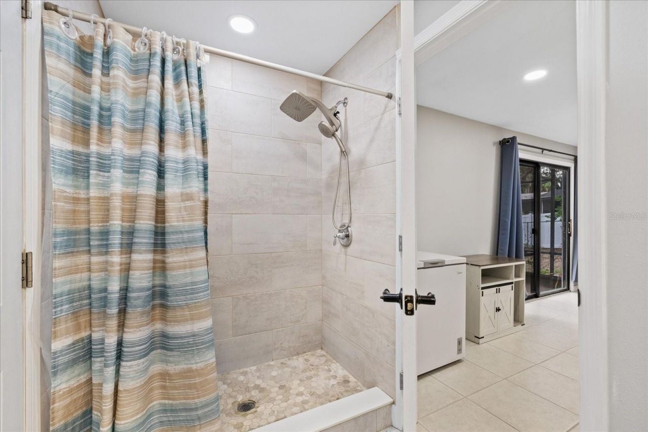 1410 Riverside Drive , Tarpon Springs, FL 34689 Photo