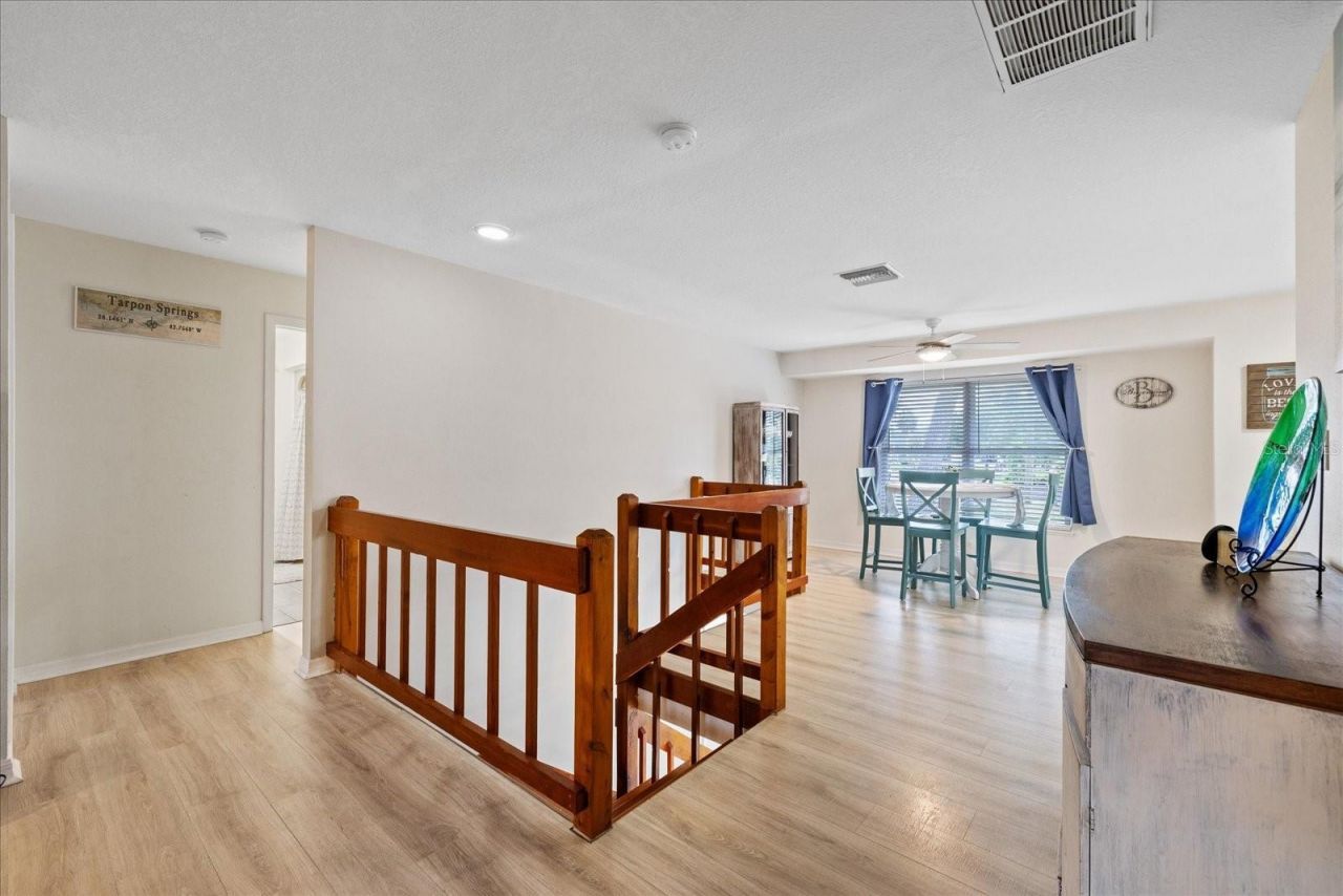 1410 Riverside Drive , Tarpon Springs, FL 34689 Photo