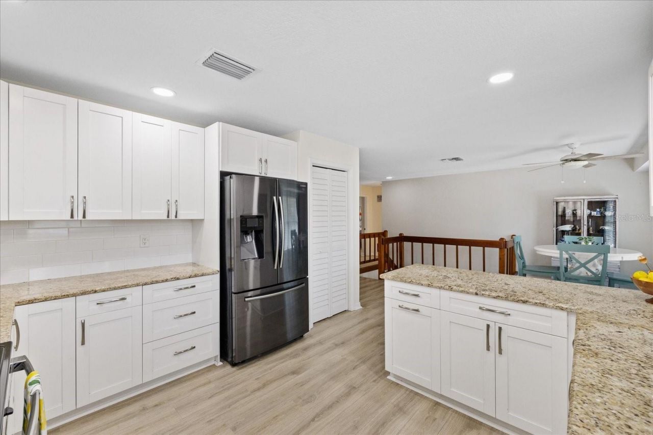 1410 Riverside Drive , Tarpon Springs, FL 34689 Photo