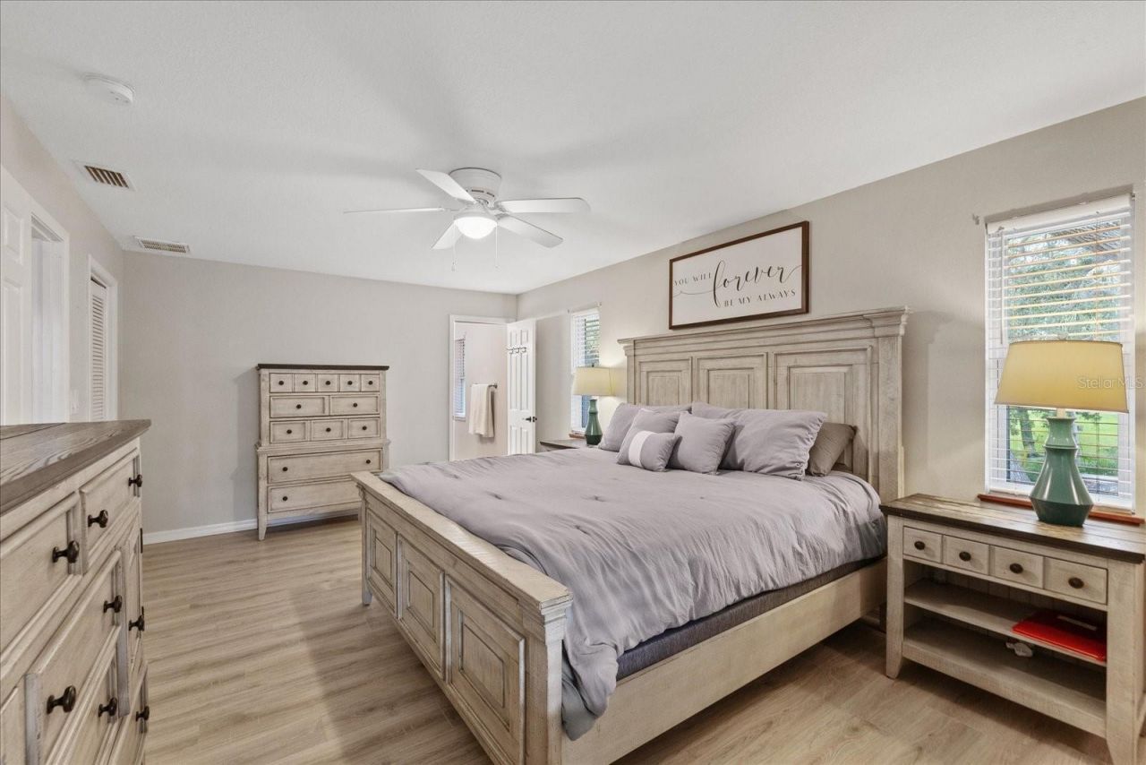 1410 Riverside Drive , Tarpon Springs, FL 34689 Photo