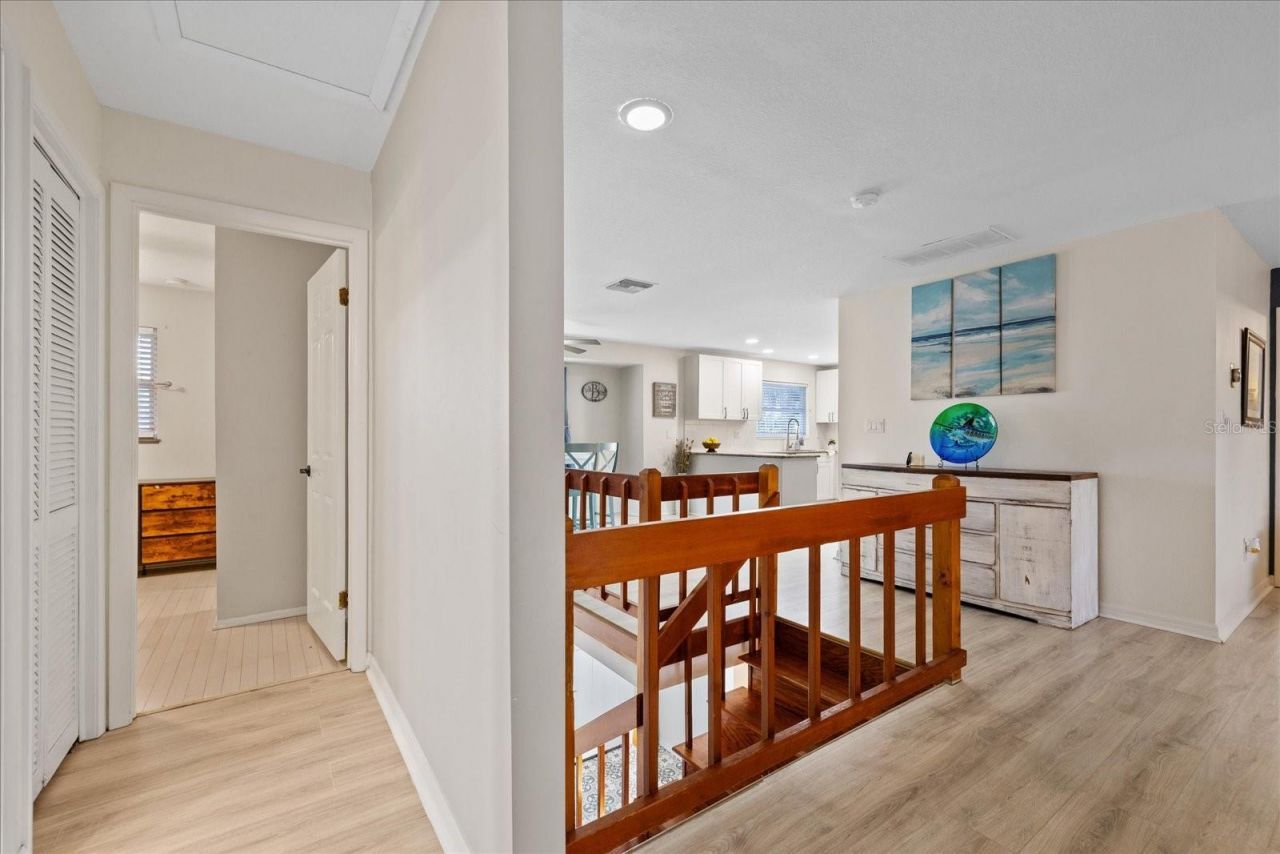 1410 Riverside Drive , Tarpon Springs, FL 34689 Photo