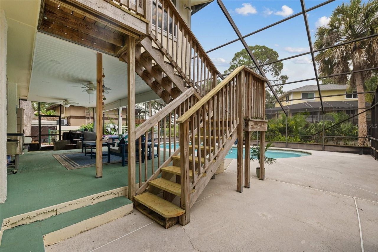 1410 Riverside Drive , Tarpon Springs, FL 34689 Photo