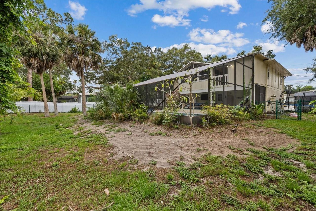 1410 Riverside Drive , Tarpon Springs, FL 34689 Photo