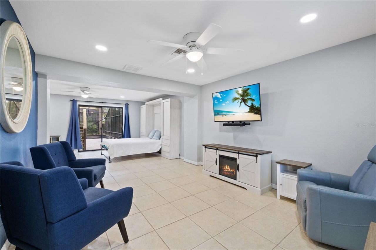 1410 Riverside Drive , Tarpon Springs, FL 34689 Photo