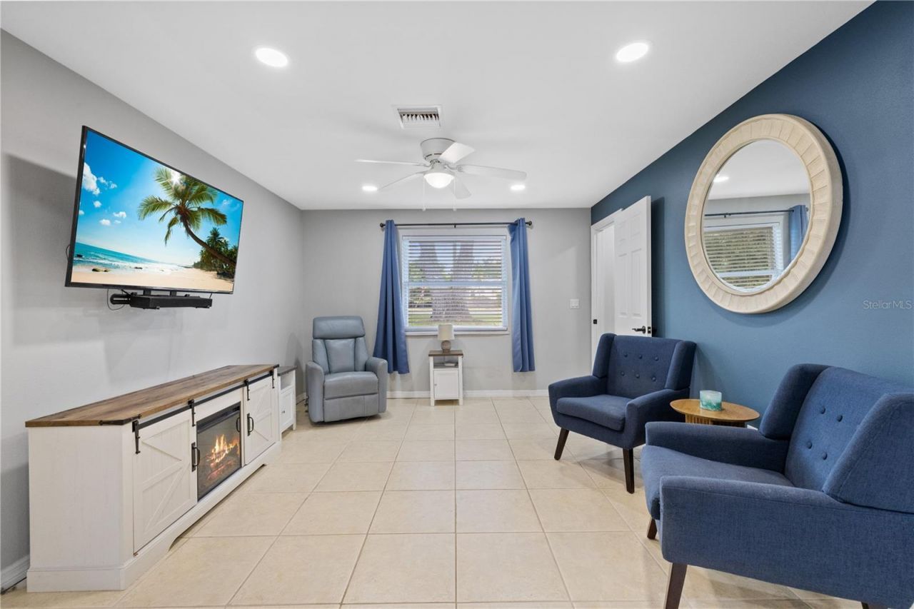 1410 Riverside Drive , Tarpon Springs, FL 34689 Photo