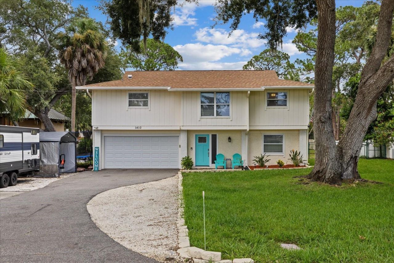 1410 Riverside Drive , Tarpon Springs, FL 34689 Photo