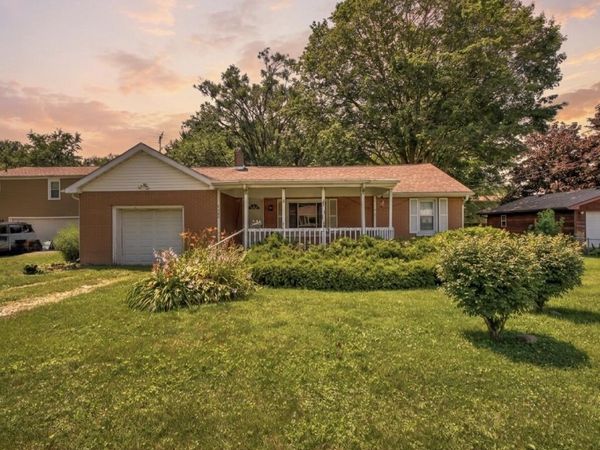 2106 K Street , La Porte, IN 46350