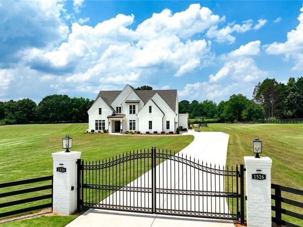 1526 Clover Lane, Bishop, GA 30621