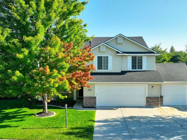 2856 W Lost Rapids Dr, Meridian, ID 83646
