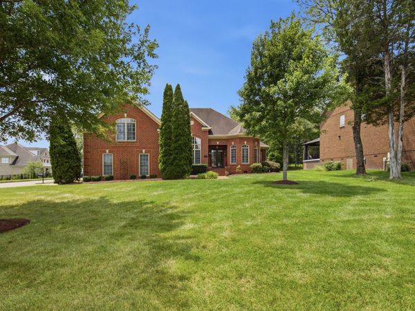 1027 Benington Place , Nolensville, TN 37135