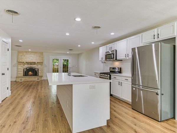 556 E 19th ST, Georgetown, TX 78626