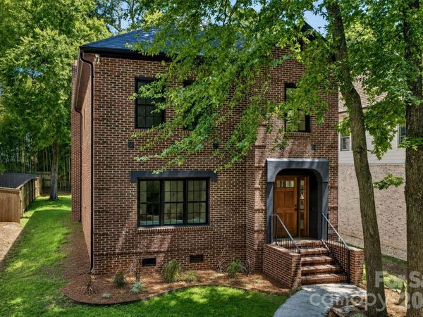 732 Ellsworth Road , Charlotte, NC 28211