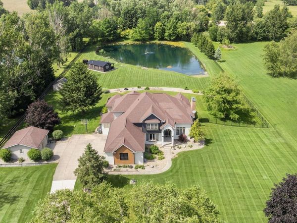 16541 Jackson Road, Mishawaka, IN 46544