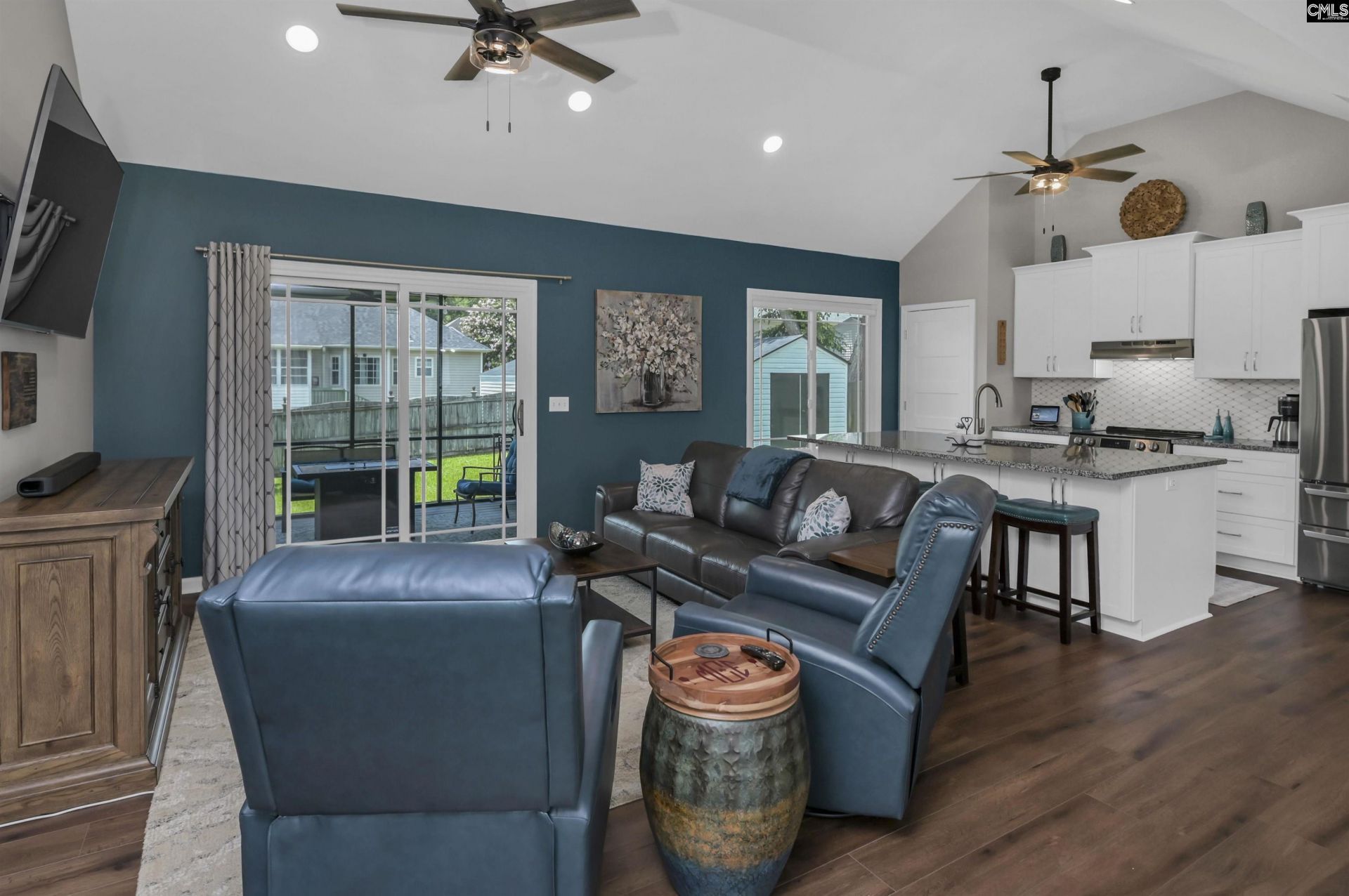 140 Spring Tyme Lane  Photo 4