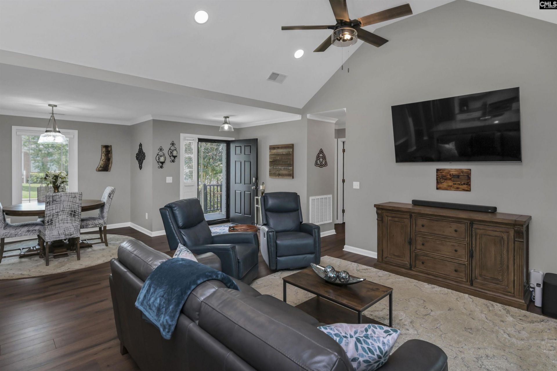140 Spring Tyme Lane  Photo 6