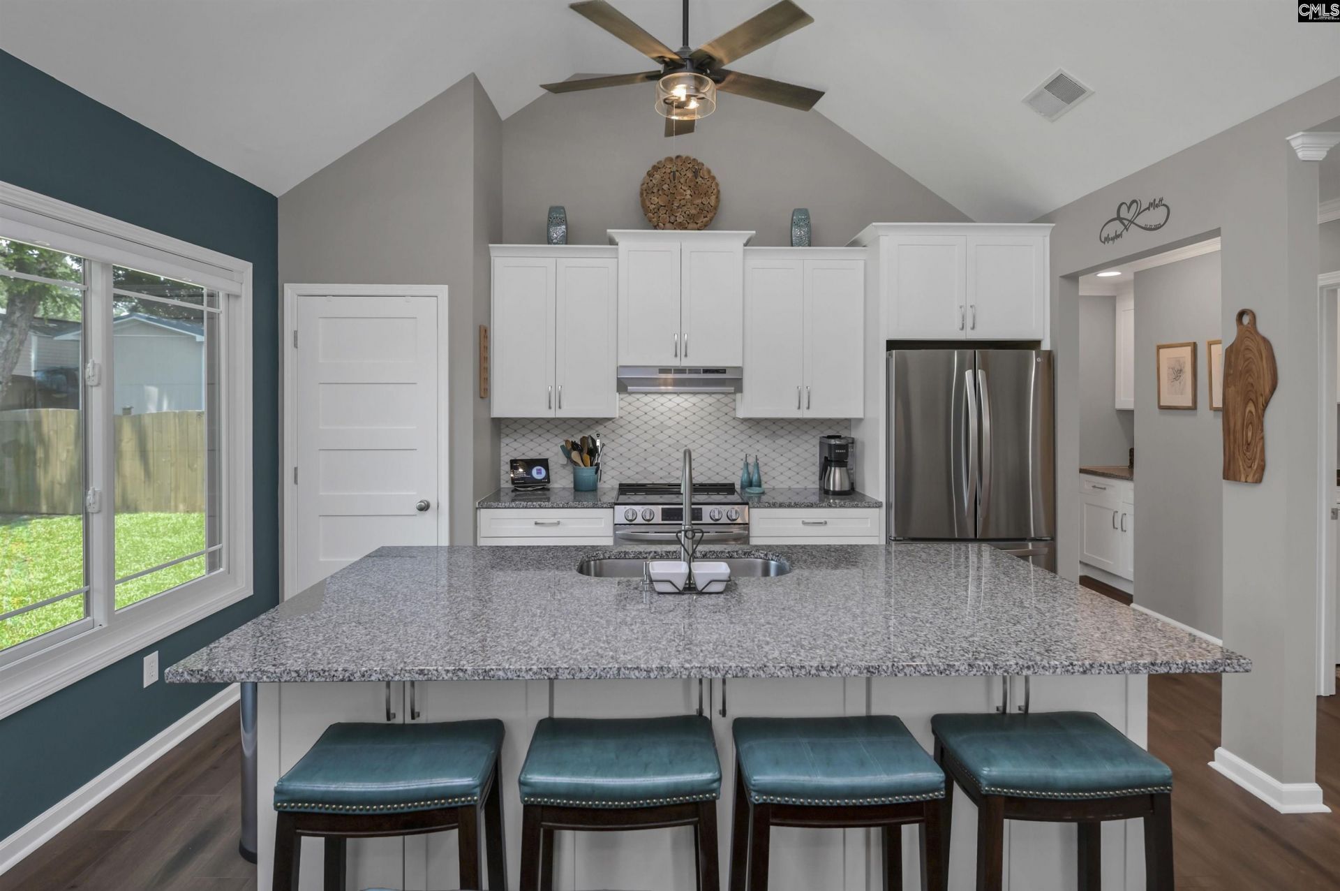 140 Spring Tyme Lane  Photo 8