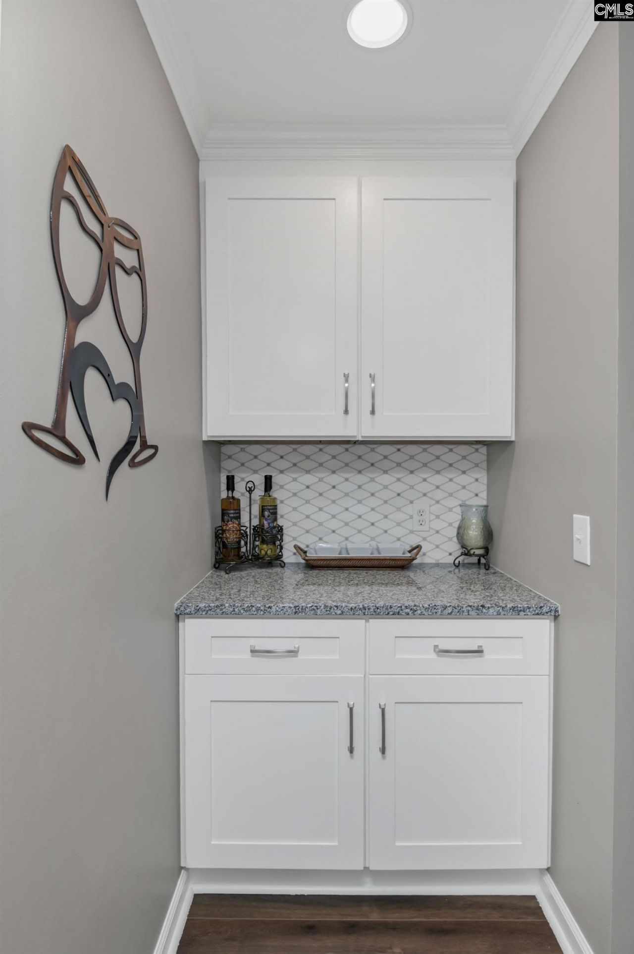140 Spring Tyme Lane  Photo 9