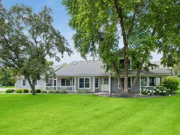 1729 Donegal Drive, Woodbury, MN 55125