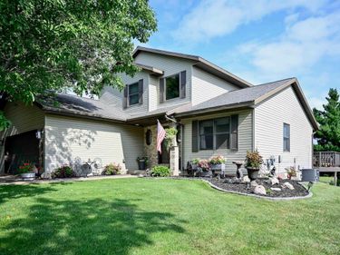100 Benson Drive, Lewiston, MN 55952