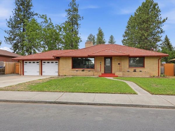 228 W Nebraska Ave, Spokane, WA 99205