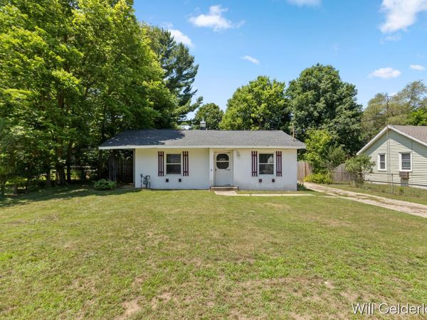 485 Park Street, Wayland, MI 49348