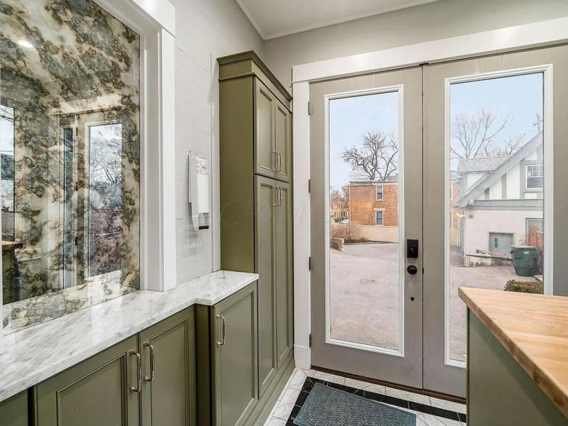 1349 E Broad Street, Columbus, OH 43205 Photo 21